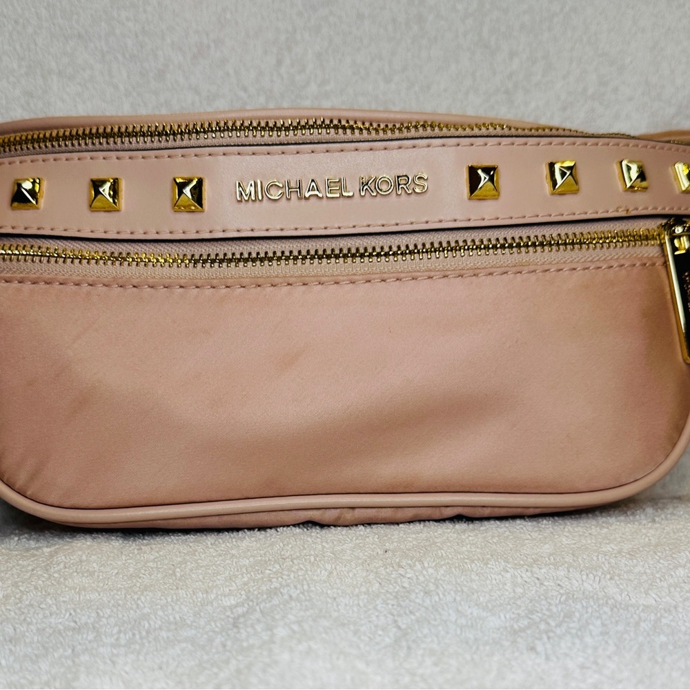 MICHAEL KORS Gold Studded Pink Waist Bag 35T9GY9N8C